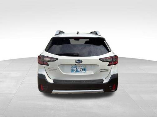 Crystal White Pearl 2021 Subaru Outback Touring XT