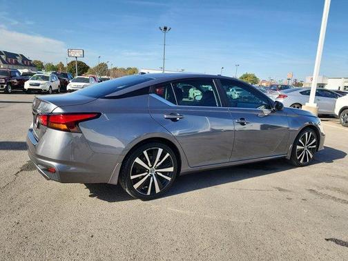 2019 Nissan Altima 2.5 SR