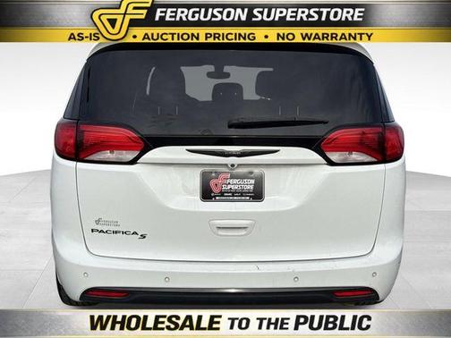 Bright White Clearcoat 2018 Chrysler Pacifica Touring Plus