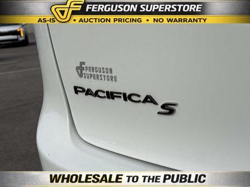 Bright White Clearcoat 2018 Chrysler Pacifica Touring Plus