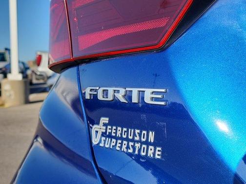 2022 Kia Forte LXS
