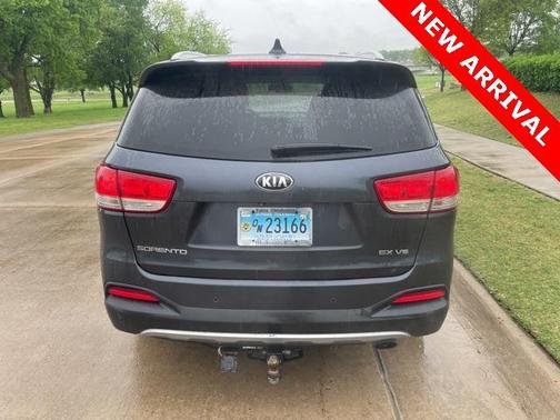2017 Kia Sorento EX