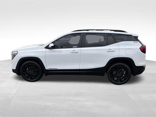 Summit White 2022 GMC Terrain SLE