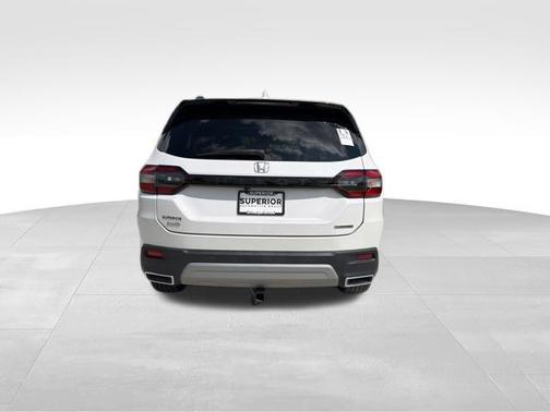 Platinum White Pearl 2023 Honda Pilot Touring
