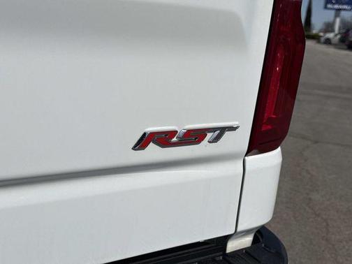 Summit White 2025 Chevrolet Silverado 1500 RST