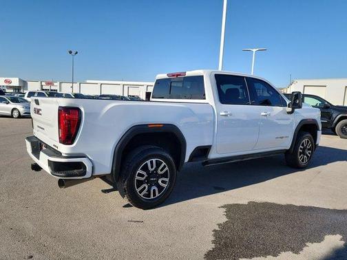 2023 GMC Sierra 2500 AT4