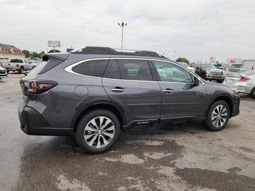 2025 Subaru Outback Touring XT