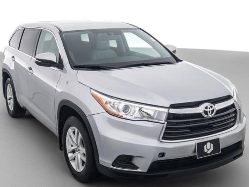 Silver 2016 Toyota Highlander LE
