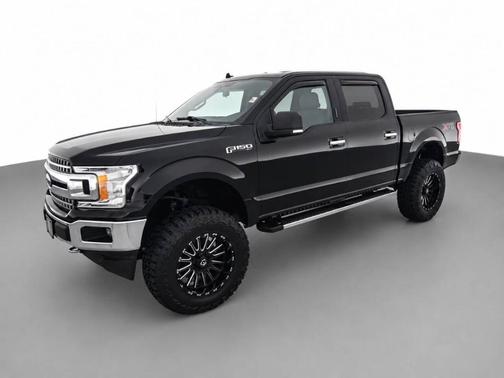 Black 2019 Ford F-150 XLT