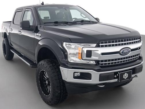 Black 2019 Ford F-150 XLT