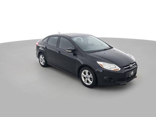 Black 2013 Ford Focus SE