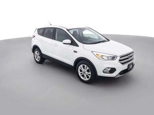 White 2017 Ford Escape SE
