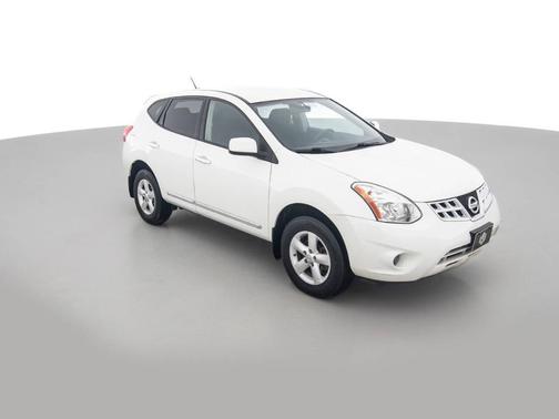 Pearl White 2013 Nissan Rogue S