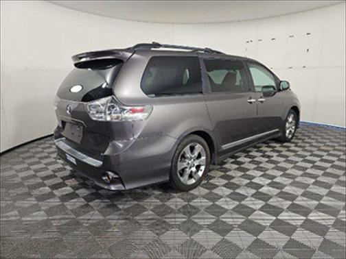 2013 Toyota Sienna SE