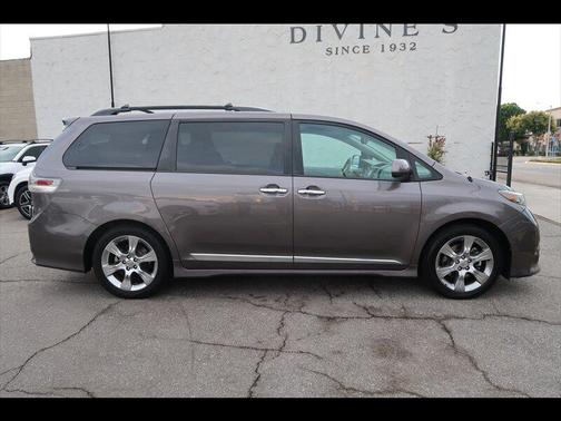 2013 Toyota Sienna SE