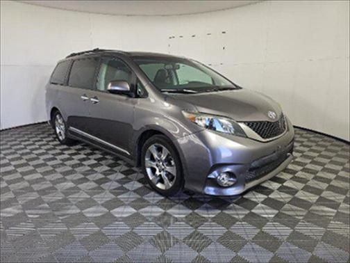 2013 Toyota Sienna SE