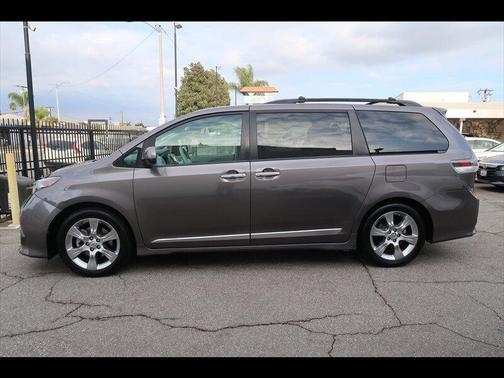 2013 Toyota Sienna SE