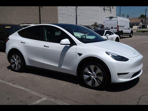 2023 Tesla Model Y Long Range Dual Motor All-Wheel Drive