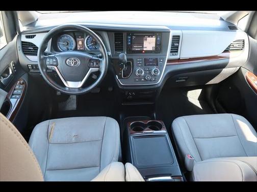 2017 Toyota Sienna Limited Premium