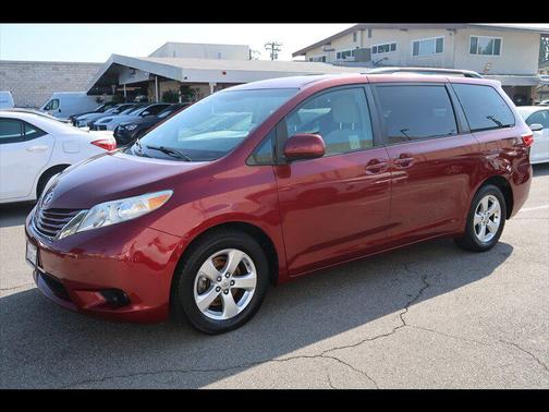 2015 Toyota Sienna LE