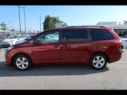 2015 Toyota Sienna LE