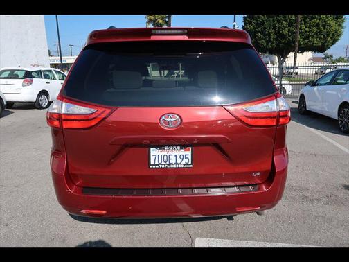 2015 Toyota Sienna LE