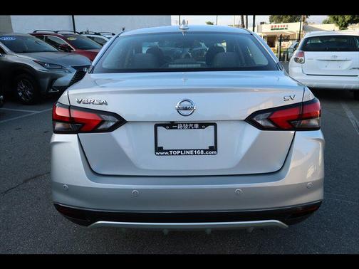 2021 Nissan Versa 1.6 SV