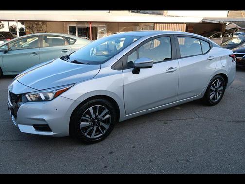 2021 Nissan Versa 1.6 SV