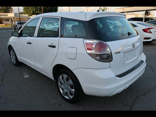 2005 Toyota Matrix Base