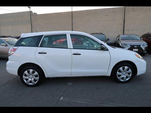 2005 Toyota Matrix Base