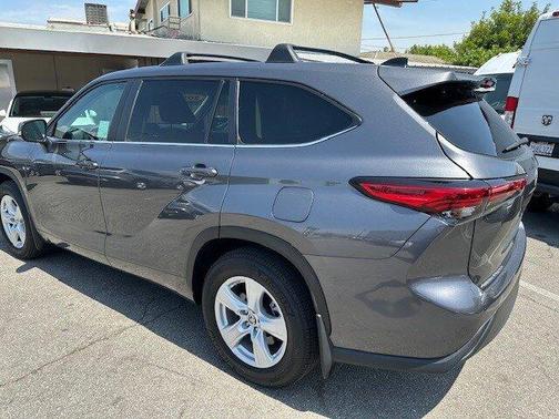 2023 Toyota Highlander LE