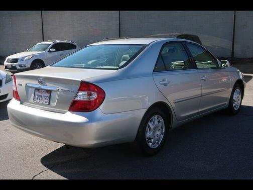 2002 Toyota Camry LE