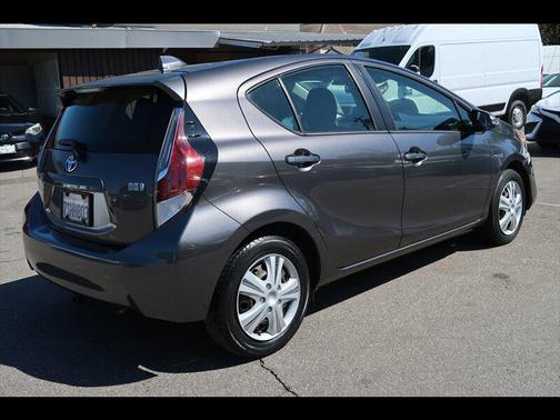 2016 Toyota Prius c Three
