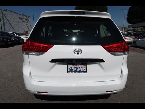 2011 Toyota Sienna LE