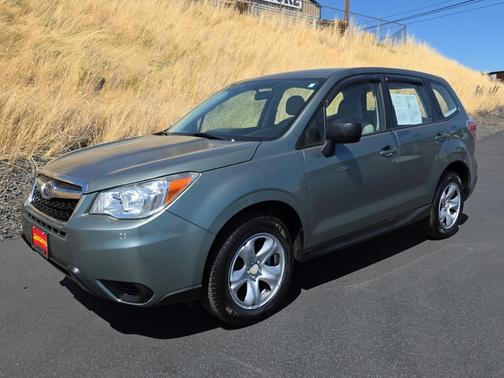2016 Subaru Forester 2.5i