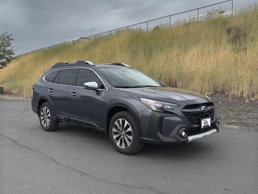 2023 Subaru Outback Touring XT
