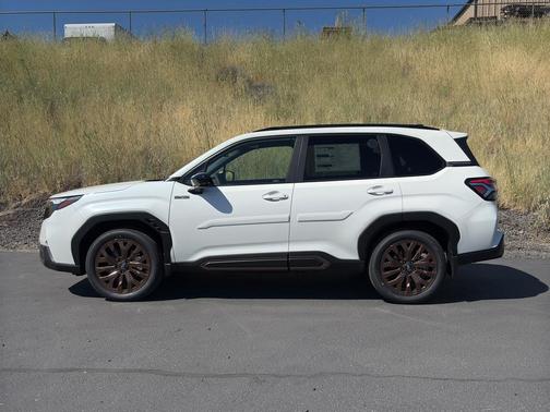2025 Subaru Forester Hybrid Sport