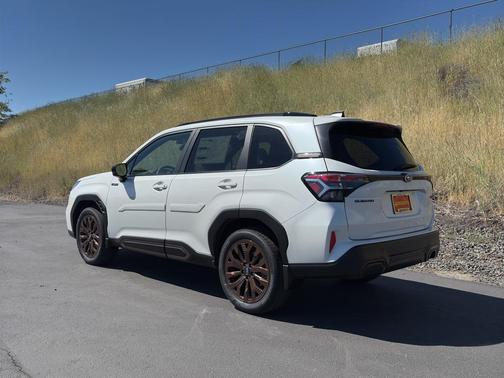 2025 Subaru Forester Hybrid Sport