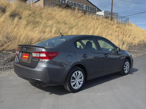 2018 Subaru Impreza 2.0i