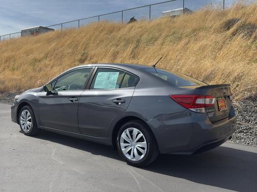 2018 Subaru Impreza 2.0i