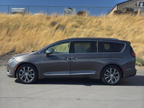 2018 Chrysler Pacifica Limited
