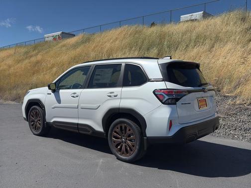 2025 Subaru Forester Hybrid Sport