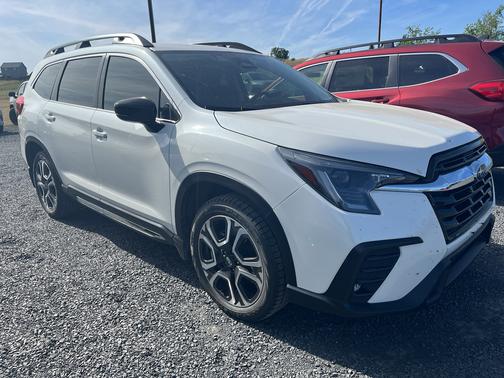 Crystal White Pearl 2024 Subaru Ascent Limited