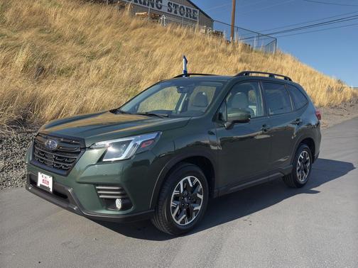 2022 Subaru Forester Premium