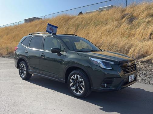 2022 Subaru Forester Premium