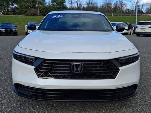 2025 Honda Accord Hybrid 