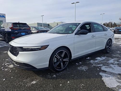2025 Honda Accord Hybrid 