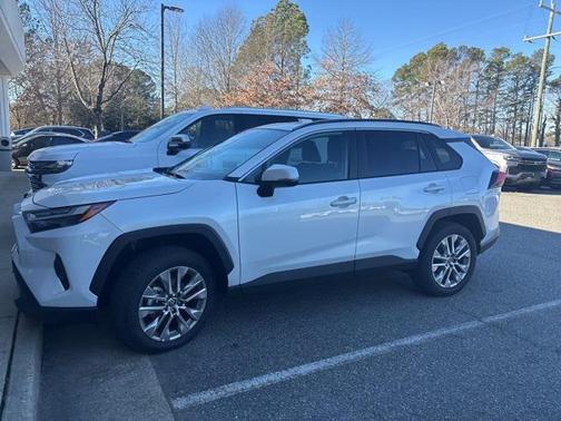 2025 Toyota RAV4 XLE Premium