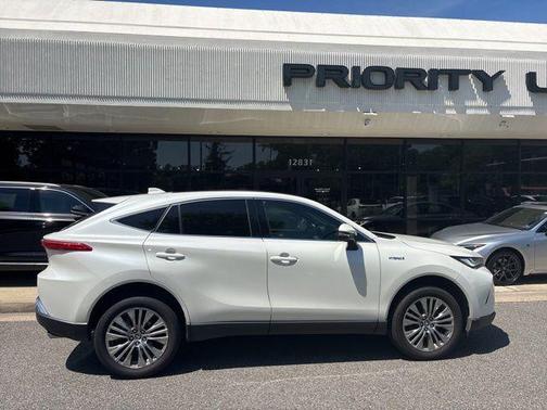 Blizzard Pearl 2021 Toyota Venza Limited