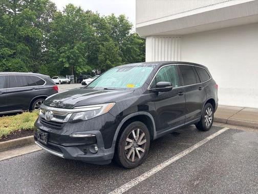Crystal Black Pearl 2019 Honda Pilot EX